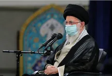 رهبر انقلاب: خدای سال ۶۰ همان خدای امسال است؛ امروز هم می توانیم دشمن را ناامید کنیم / ساختارهای فساد زا در قوه قضائیه باید در هم شکسته شود