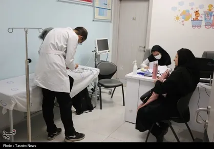 رتبه دوم کشوری دانشگاه علوم پزشکی کردستان در حوزه نظارت بر درمان / روحیه جهادی و همدلی سازمانی عامل موفقیت در نظارت درمانی