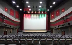 هزار پا همچنان در صدر جدول فروش سینما
