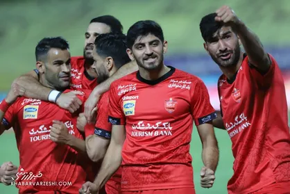 کنعانی&zwnj;زادگان با عصا هم شده در دربی بازی می&zwnj;کند!