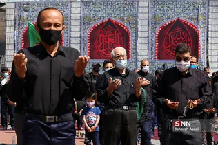 عزاداری ظهر عاشورا در میدان امام حسین (ع)