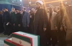 نماز بر پیکر کودک ۱۸ ماهه و مادرش...