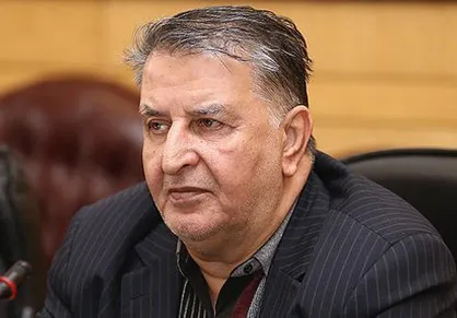 آقای یوسفیان ملا؛ منش دیگری جز دیپلماسی بوسه نیافتید تا عزتمان را جریحه&zwnj;دار نکنید؟