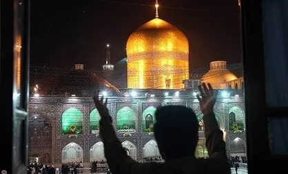 تشرف جوان مسیحی به دین اسلام در حرم مطهر رضوی