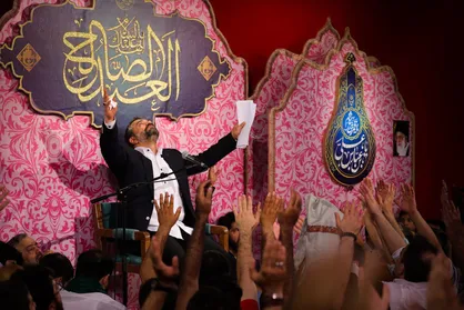 صوت/ جشن&zwnj; ميلاد&zwnj; حضرت&zwnj; عباس(ع) با نوای حاج محمود کریمی