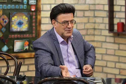کسی جرات بازنگری در معافیت&zwnj;های مالیاتی را ندارد/ جلوگیری از فرار مالیاتی کار بسیار آسانی است/ گرفتن مالیات از مالیات دهندگان کنونی موجب تشدید رکود می&zwnj;شود