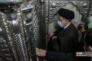 آیت الله سید ابراهیم رئیسی، در قالب سیزدهمین سفر استانی دولت سیزدهم صبح پنجشنبه ۹ دی ۱۴۰۰ وارد شهر مقدس قم شد. مراسم رسمی استقبال از آیت الله رئیسی در بدو ورود وی به شهر مقدس قم، با حضور آیت الله سید محمد سعیدی، استاندار قم و شماری دیگر از مسئولان ارشد استان در حرم بانوی کرامت برگزار شد.