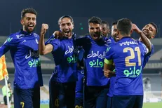 جدول رده بندی لیگ برتر فوتبال ایران بعد از برد استقلال چگونه است؟ + عکس