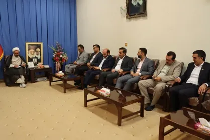 امام جمعه: باید نقش واسطه&zwnj;ها و دلالان از پتروشیمی ایلام حذف شود