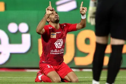 قراداد ستاره ملی پوش پرسپولیس در آستانه تمدید