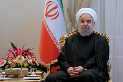 روحانی: مردم ریشه فشار&zwnj;ها و سختی&zwnj;ها را به درستی می&zwnj;شناسند / قدردانی مسوولان از ملت، خدمت به آنهاست
