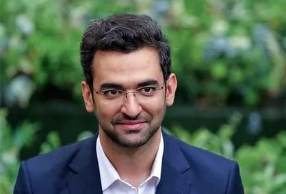 آذری جهرمی: خدمت مالیات بر نقل&zwnj;وانتقال املاک الکترونیکی شد