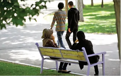 بیش از ۶۰ درصد پسرهای ۲۰ تا ۳۰ ساله در ایران مجردند!