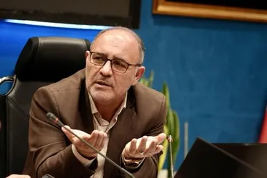 شهرداری کرج اجرای قانون تعیین تکلیف ساختمان‌های دارای رأی قلع‌وقمع را آغاز کرد