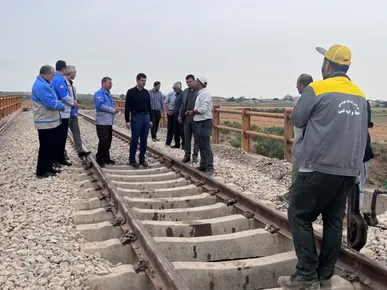 پل ریلی آق‌قلا ۲۴ ساعت پس از حمله دشمن بازگشایی شد