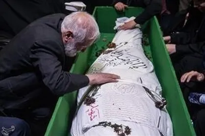 مدافع حرمی که اجازه زیارت حرم حضرت زینب را نداشت! + عکس