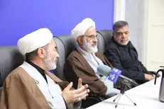مسئول نمایندگی ولی فقیه در نیروی زمینی سپاه: ایستادگی بی مانند مردم ایران در برابر زورگو و متجاوز، ریشه در خون و فطرت و باور‌های عمیق ملی و اعتقادی آنان دارد.