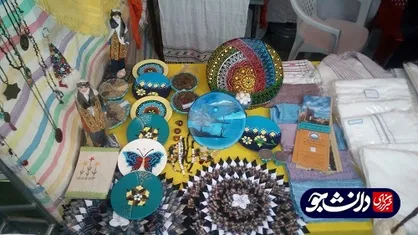 نمایشگاه کارآفرینی و رونق تولید در دانشگاه علوم پزشکی بجنورد برگزار شد/ اهدای ۳ میلیون تومان به سیل زدگان/ کارآفرینان از مشکلات می&zwnj;گویند