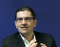 قاضی‌زاده هاشمی: مجلس در مورد افزایش قیمت سوخت دور خورده است/ مجلس به موضوع ورود می‌کند