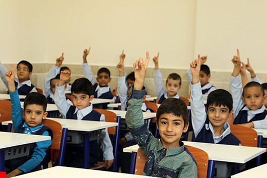کاهش ۴ میلیونی جمعیت دانش آموزان تا سال ۱۴۱۲/ چه عاملی کودکان را از نیمکت مدرسه دور می‌کند؟