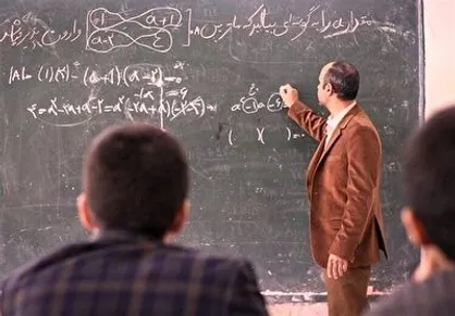 چرا دانش آموزان علاقه&zwnj;ای به معلم شدن در آینده ندارند؟