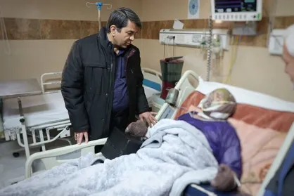 عیادت استاندار کرمان از مجروحین حمله به پایگاه هوانیروز کرمان