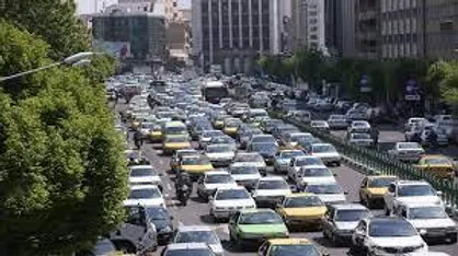 ترافیک نیمه&zwnj;سنگین در آزادراه قزوین &ndash; کرج &ndash; تهران