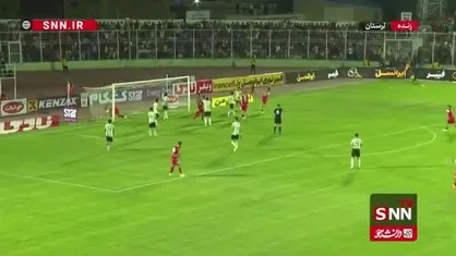 گل اول پرسپولیس به خیبر توسط فرشاد احمدزاده در دقیقه ۶۵ / پرسپولیس ۱ خیبر خرم&zwnj;آباد ۱