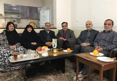 فرماندهان حشد الشعبی با مادر شهید دقایقی دیدار کردند + عکس