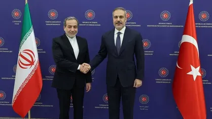 پیام تبریک وزیر امور خارجه ترکیه به مناسبت سالگرد پیروزی انقلاب اسلامی