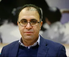 پیش‌بینی قیمت دلار تا آخر سال/ احتمال کمبود برخی کالاها/ مسئول بودجه‎ای کشور باید تغییر کند