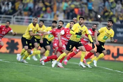 سپاهان و رکورد گلزنی متوالی؛ بازی حساس استقلال برای پرسپولیس در نیم&zwnj;فصل