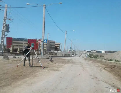 خیابان منتهی به دانشگاه آزاد رباط&zwnj;کریم آسفالت شد+ تصاویر