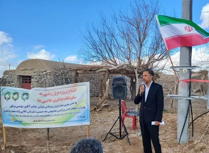 نخستین بار در کشور برق&zwnj;رسانی به سکونتگاه دائمی عشایری انجام شد