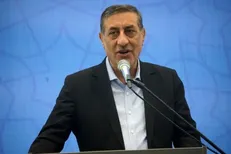قائم‌پناه: وزیر کار بعد از یک سال به کار مسلط شده / تغییر وزیر جز ضرر به معیشت مردم هیچ کمکی نمی‌کند + فیلم