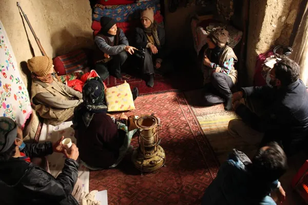 سریال «دور از شهر»