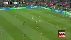گل دوم مکزیک را رائول خیمنز وارد دروازه اکوادور کرد / مکزیک 2 - 0 اکوادور