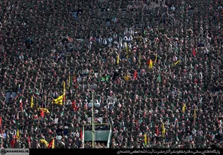  رهبر معظم انقلاب اسلامی در همایش بزرگ اقتدار عاشورایی بسیج و اجتماع با شکوهِ دهها هزار نفر از بسیجیان و جوانان پر شور و انقلابی در ورزشگاه یک‌صد هزار نفری آزادی تهران حضور یافتند. 