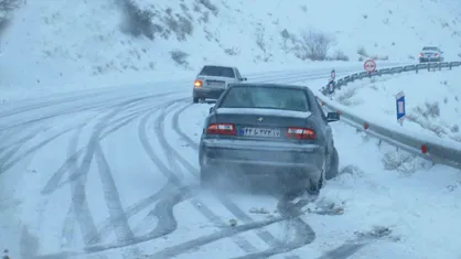 آغاز بارش برف، باران و مه&zwnj;گرفتگی در اکثر جاده&zwnj;ها