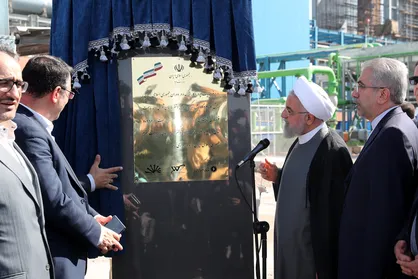 روحانی: می&lrm;دانم مردم تحت فشار هستند / واکنش رئیس جمهور به تحریم ظریف