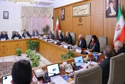پزشکیان: ارز مورد نیاز کالا&zwnj;های اساسی باید در زمان مناسب تأمین شود