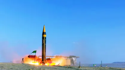 آشنایی با قابلیت&zwnj;های پیشرفته موشک  بالستیک خرمشهر ۴ از زبان سردار حاجی&zwnj;زاده + جزییات