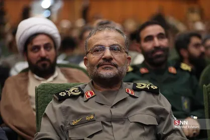 سردار سلیمانی: ملت ایران در برابر تجاوز دشمنان با وحدت و مقاومت ایستاد