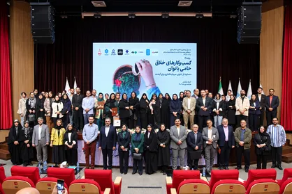 پژمان: رفع موانع توسعه کسب&zwnj;وکار&zwnj;های خلاق بانوان ضروری است