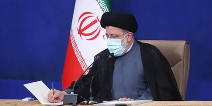 رئیسی: دولت مصمم است بستر&zwnj;های لازم برای شکوفایی استعداد&zwnj;های دختران فراهم شود