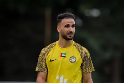 پیشنهادات وسوسه انگیز به بازیکن سابق پرسپولیس؛200 میلیارد تومان!