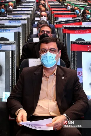 منن