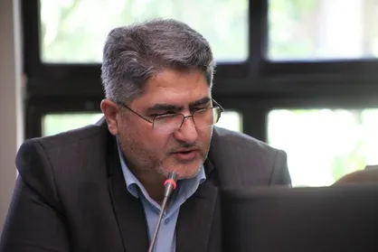 مدیرعامل توزیع برق فارس: ۳۹۱ سامانه برق خورشیدی قابل حمل به عشایر واگذار می&zwnj;شود