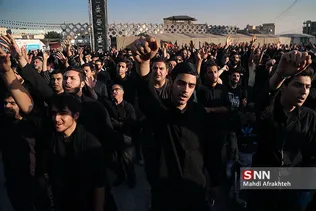 اجتماع برزگ اربعینی ها در میدان امام حسین 