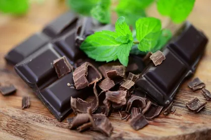 فواید شکلات تلخ برای فشار خون